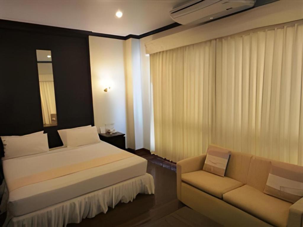 Kasem Garden Hotel Surin Ban Nong Tao Екстериор снимка