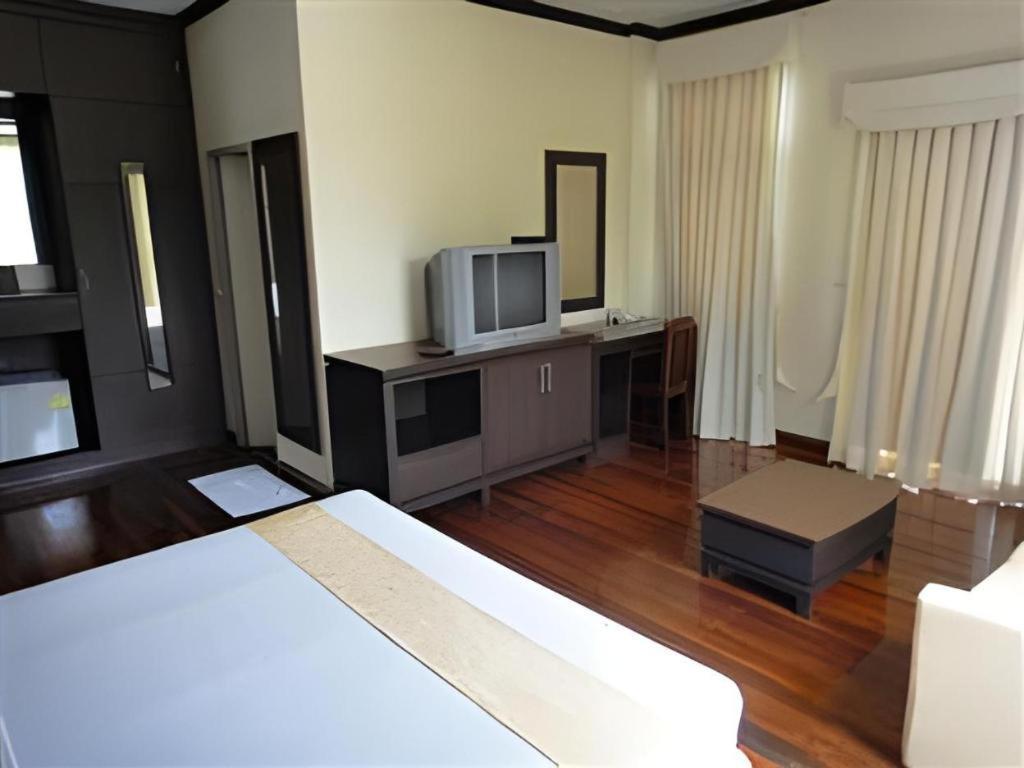 Kasem Garden Hotel Surin Ban Nong Tao Екстериор снимка