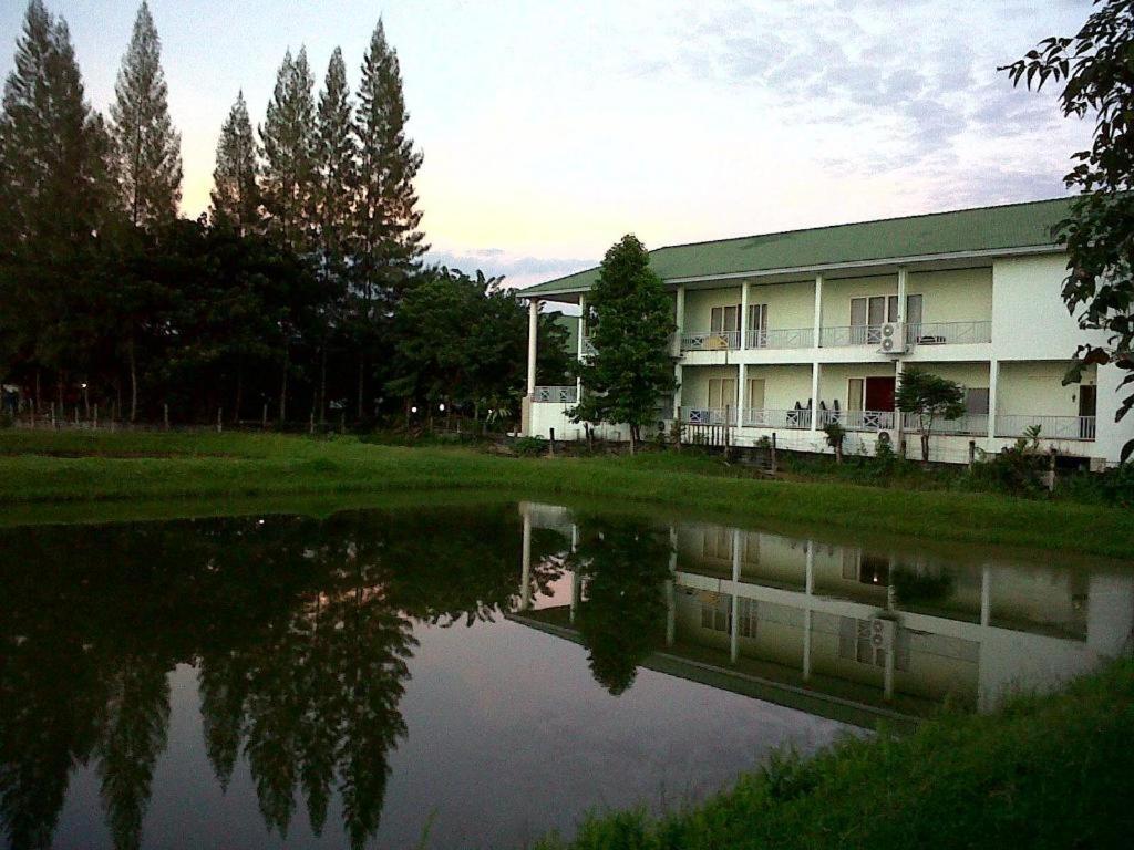 Kasem Garden Hotel Surin Ban Nong Tao Екстериор снимка