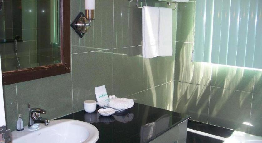 Kasem Garden Hotel Surin Ban Nong Tao Екстериор снимка